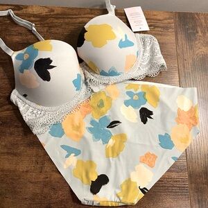 NWT Auden Demi bra and panty set floral light blue & orange 34b Med